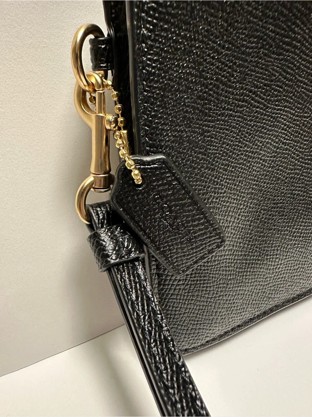 Coach compact triple
